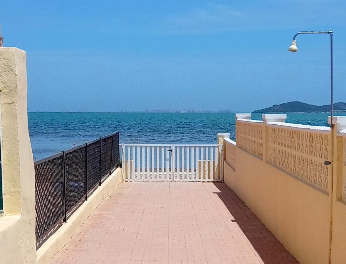 Beachfront House Sea Views Near Historic Holiday home
